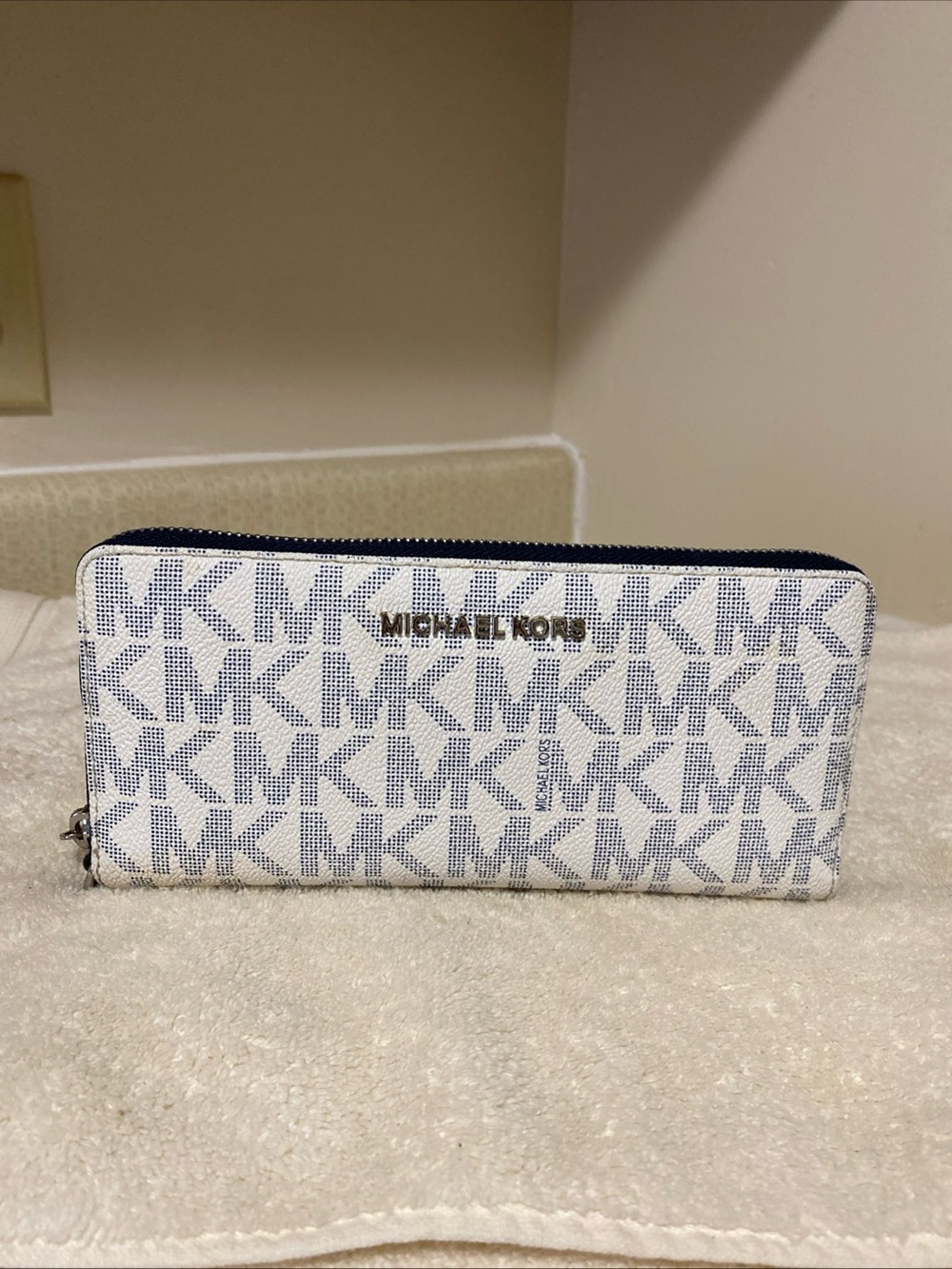 Michael Kors White & Blue MK Monogram Zip Wallet